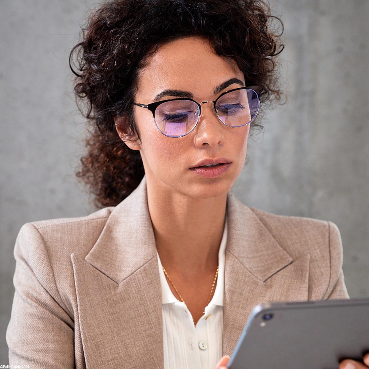 Bolle glasses best sale frames